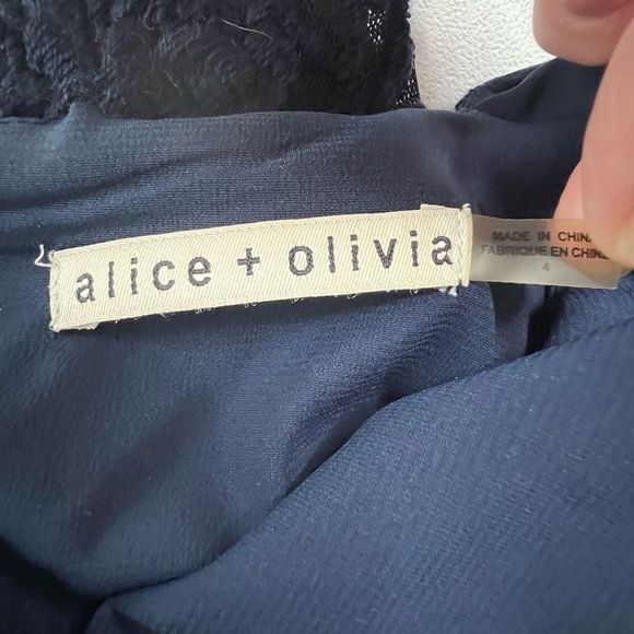 Alice + Olivia Blue Sleeveless Textured Floral Full Length Maxi Dress Size 4 - Picture 11 of 16